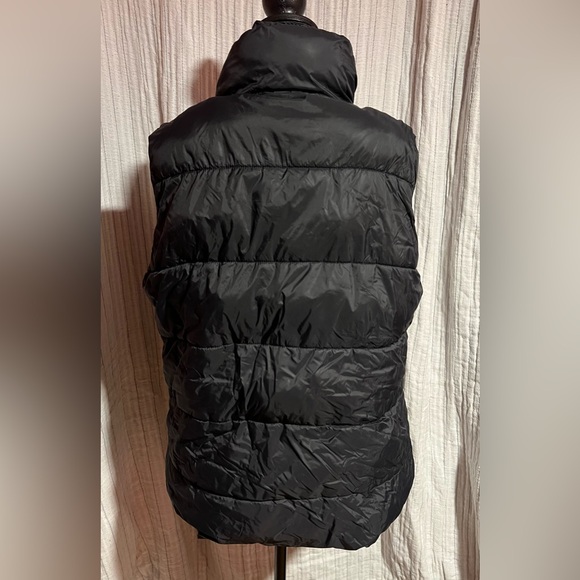 Old Navy Black Puffer Zip-up Vest - Picture 6 of 6